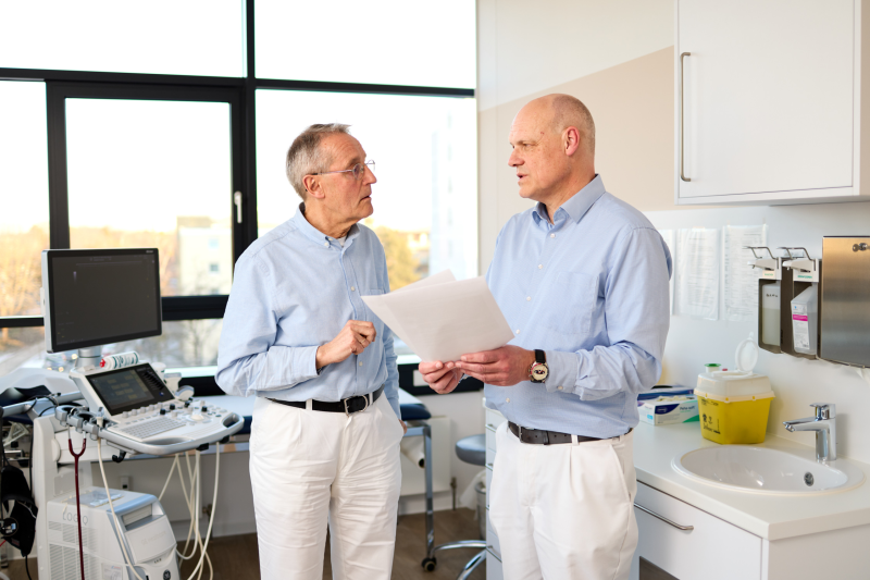 2 Ärzte in einer Besprechung