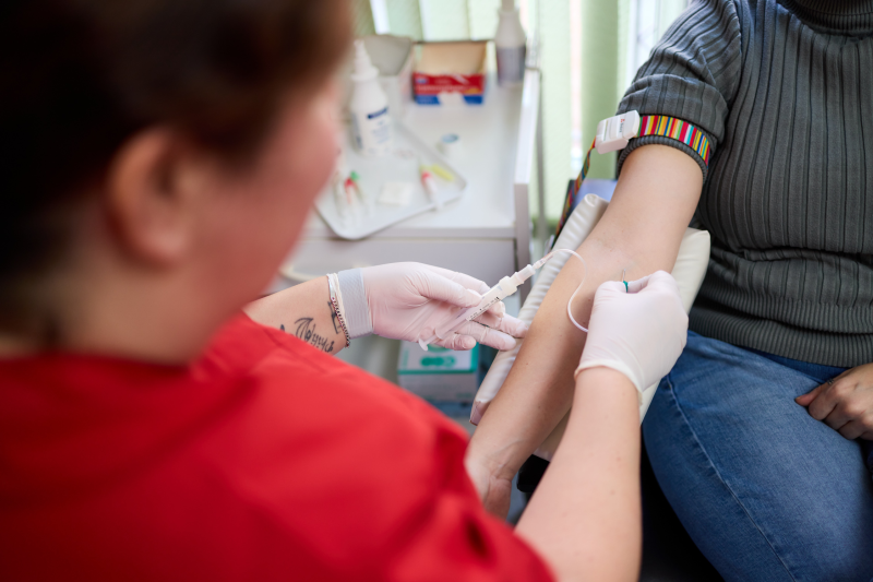 Blutentnahme bei einer Patientin