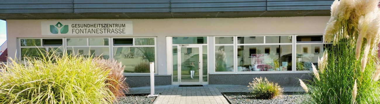 MVZ Richter Luckenwalde Außen Ansicht MVZ Gebäude Eingangsbereich