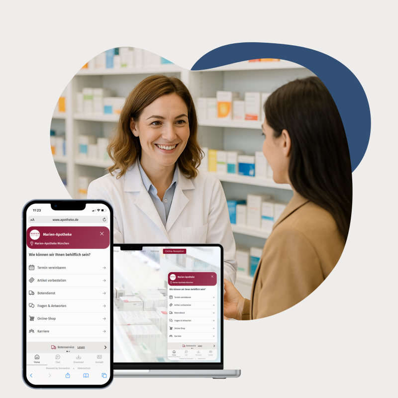 Zwei Frauen reden und im Vordergrund sind ein Laptop und ein Handy mit einer Online-Rezeption